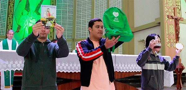 Celebração marca Lançamento do Ano da Juventude na Arquidiocese