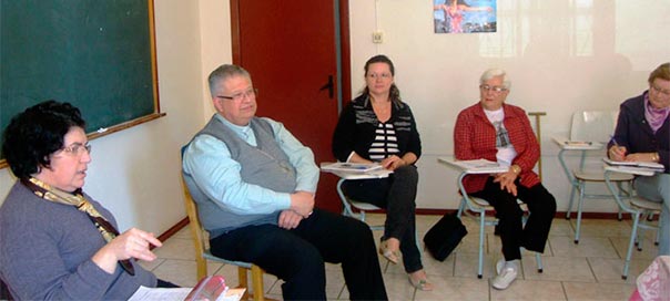 Coordenação homenageia catequistas de toda a Arquidiocese de Passo Fundo