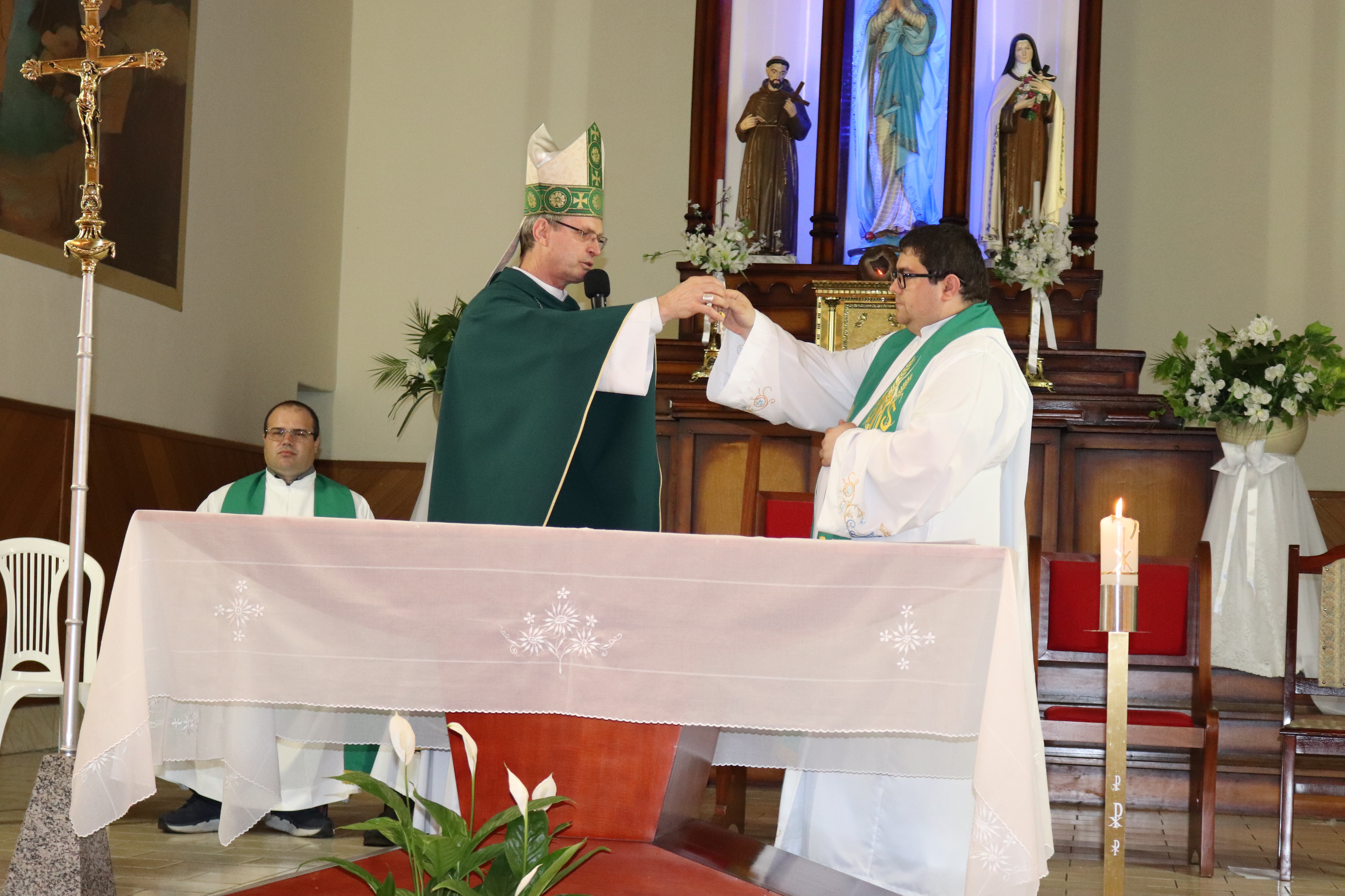 A Paróquia Nossa Senhora da Conceição recebe novo pároco.