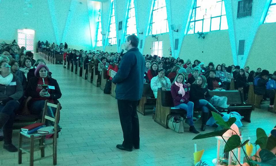 Paróquia São Cristóvão acolhe encontro de catequistas de Marau, Passo Fundo e Tapejara