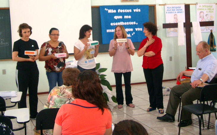 Paróquia de Sarandi realiza 3º Encontro de Formação de Catequistas