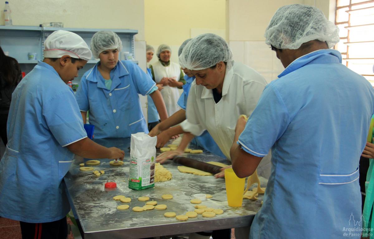 Gesto Concreto do FDS beneficia Centros de Juventude em Carazinho