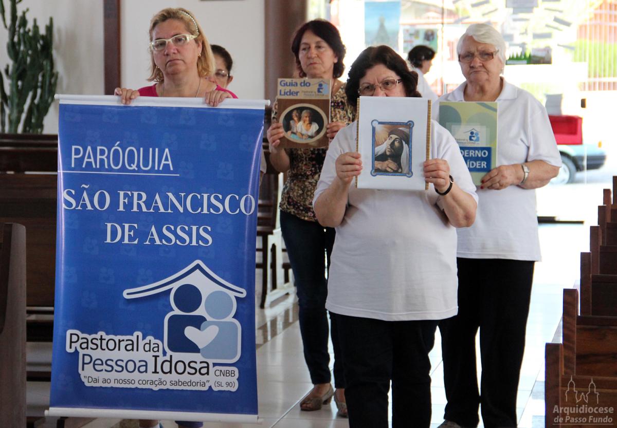 Pastoral da Pessoa Idosa realiza encontro de confraternização