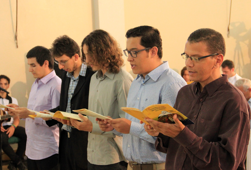 Irmãos Maristas professam primeiros votos religiosos em Passo Fundo