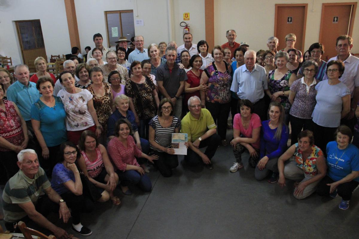 Fundo de Solidariedade beneficia grupo de terceira idade em Sertão